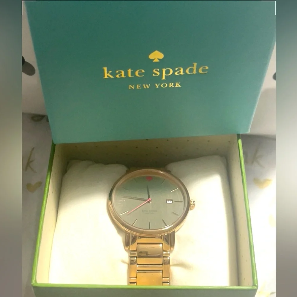 ❤️KATE SPADE Gold Color Watch❤️ - Picture 4 of 13